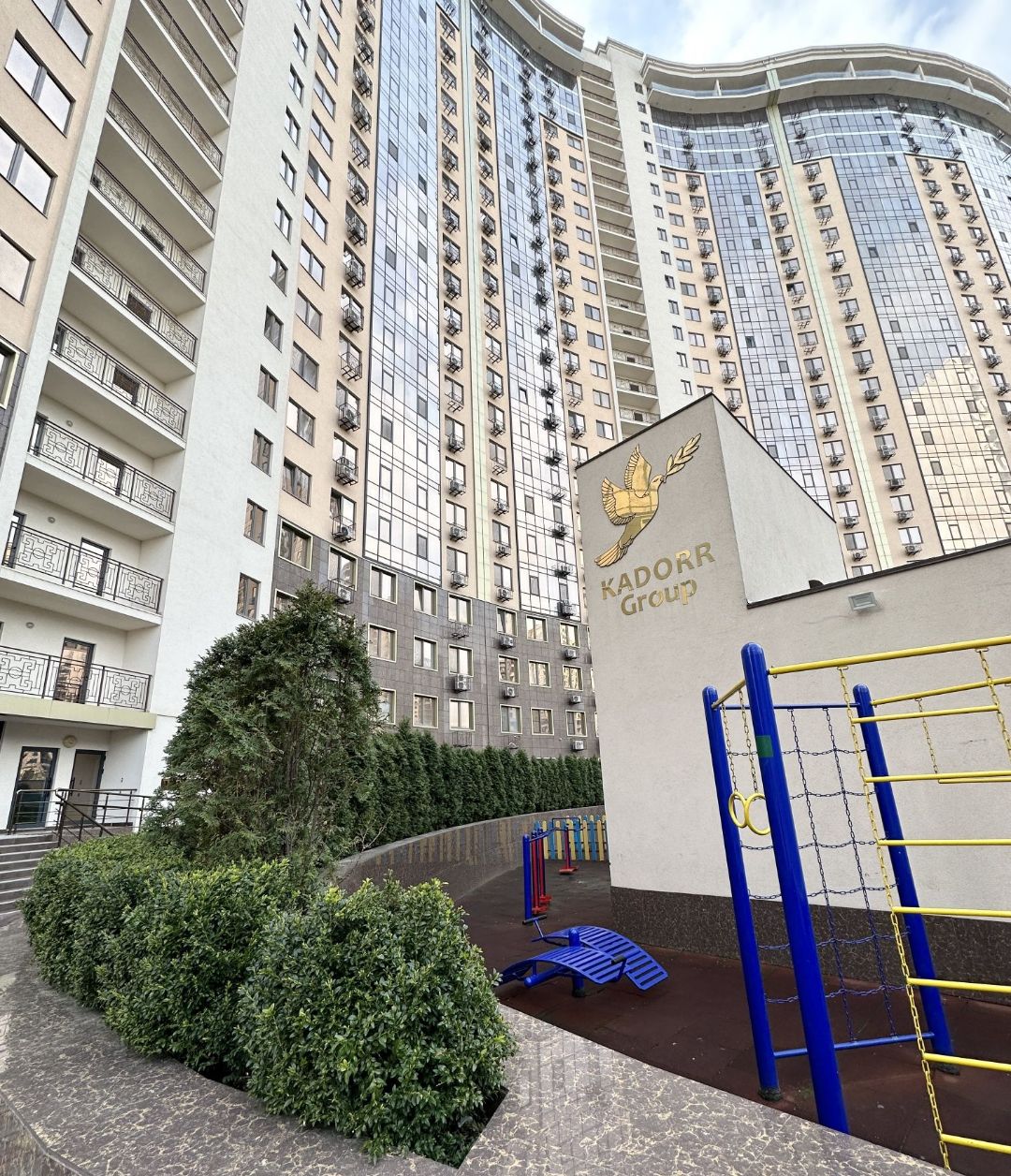 Продажа 3-комнатной квартиры в ЖК 