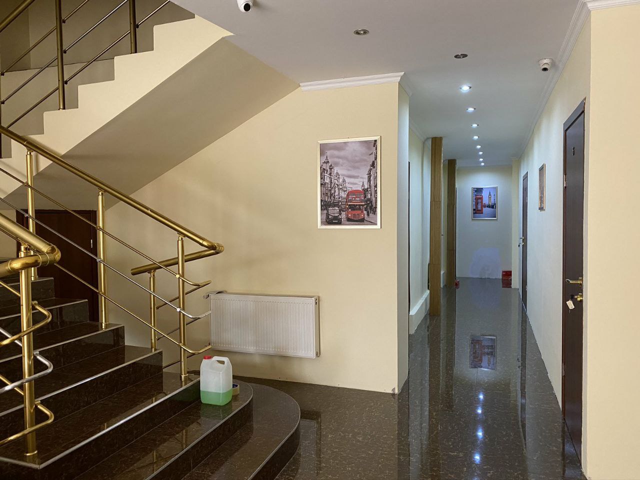 Продажа фасадного отдельностоящего здания и дома по ул. Каманина 21