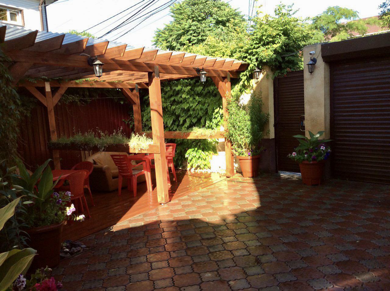 Продажа фасадного отдельностоящего здания и дома по ул. Каманина 21