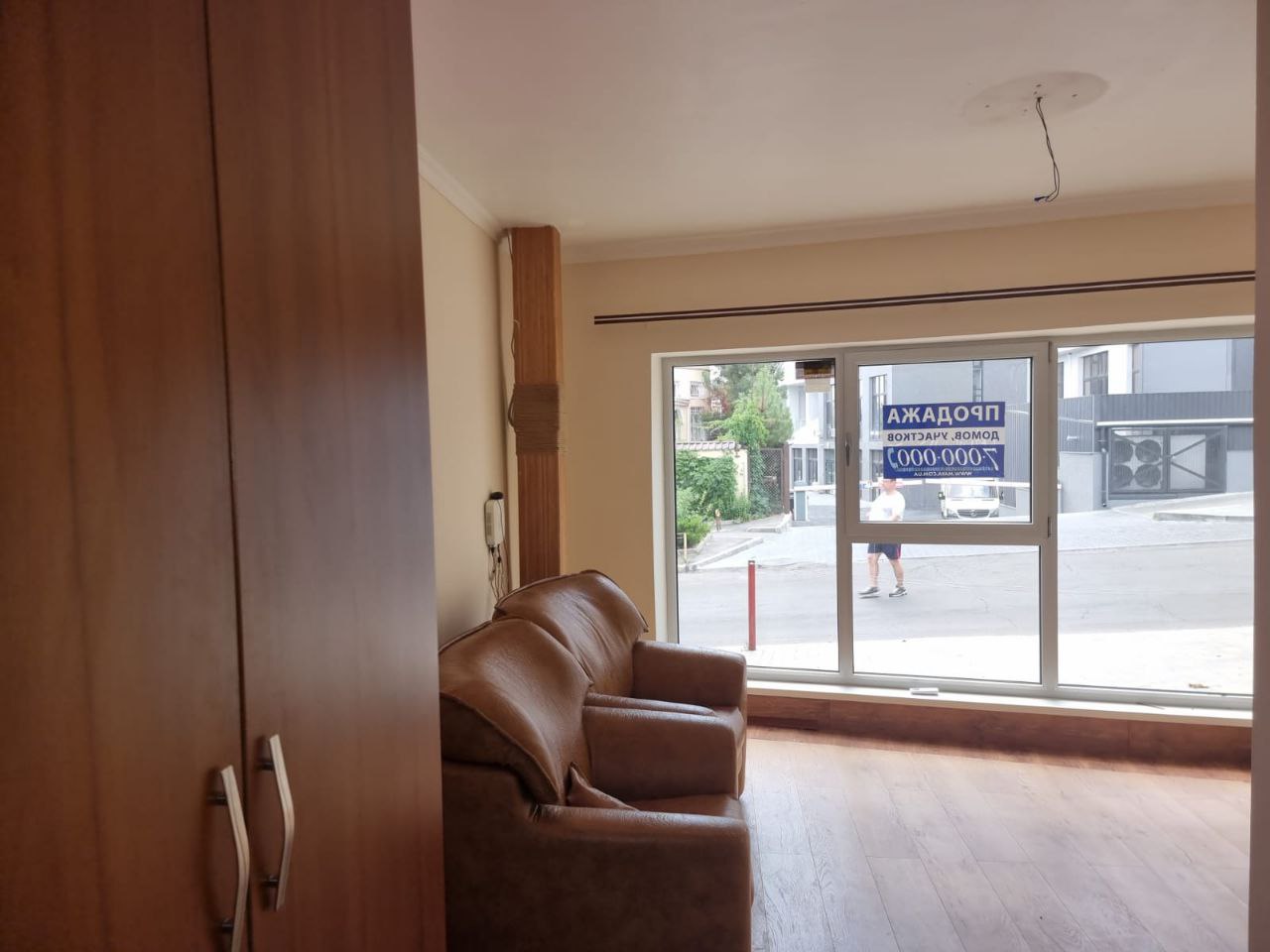 Продажа фасадного отдельностоящего здания и дома по ул. Каманина 21